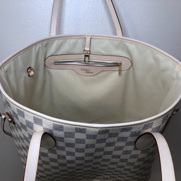 Daisy Rose Cream Checkered Tote Bag - Picture 2 of 6